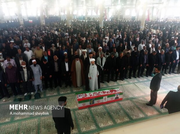 آیین تشییع شهدای حادثه تروریستی لار در زابل