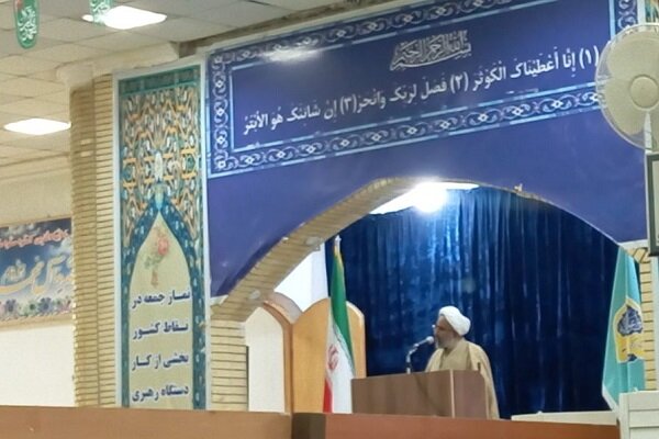 امام جمعه ایرانشهر: بحران‌ها با نگاه علمی به فرصت رشد تبدیل می شوند