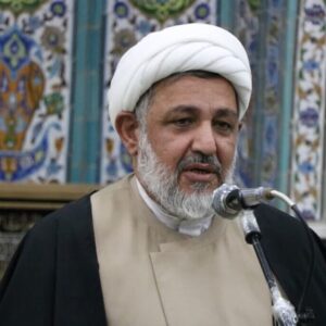 امام جمعه موقت ایلام:گرانی‌ها مردم را تحت فشار قرار داده است