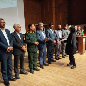 مراسم تجلیل از افتخار آفرینان کنکور در بردسکن برگزار شد