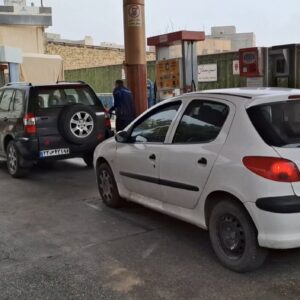 وضعیت عادی پمپ بنزین های استان سمنان
