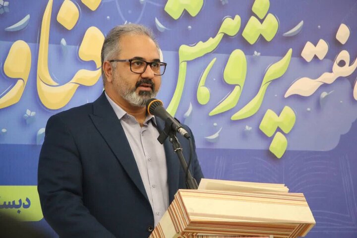 عبدالله زاده: نهادینه شدن فرهنگ پژوهش از مدرسه؛ معلمان نقش حساسی دارند