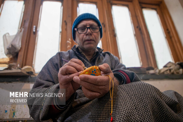 پاپیه ماشه در کشمیر ھند