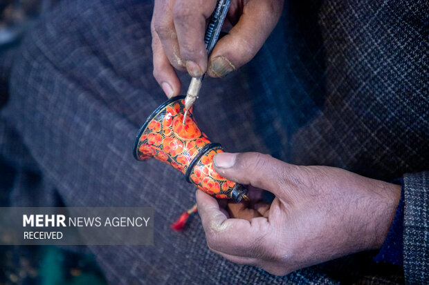 پاپیه ماشه در کشمیر ھند