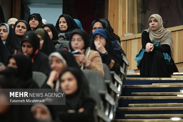 مراسم گرامیداشت سالروز ولادت حضرت فاطمه زهرا(س)