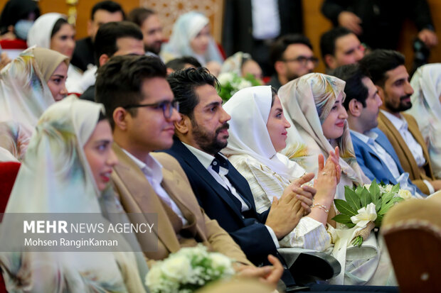 مراسم ازدواج ۹۰۰ زوج از فرزندان بازنشستگان نیروهای مسلح