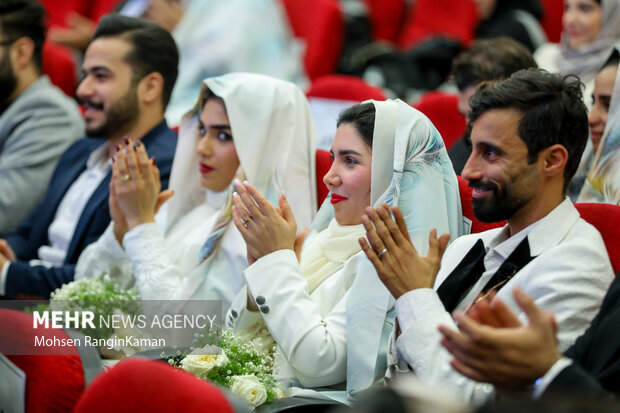 مراسم ازدواج ۹۰۰ زوج از فرزندان بازنشستگان نیروهای مسلح