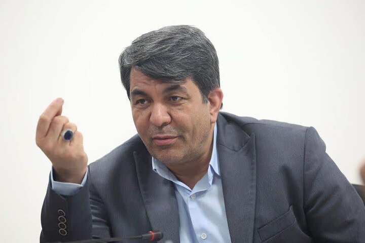 طالبی:کرمان باید رتبه اول وارد مدار شدن نیروگاه‌های تجدید پذیرکشور شود