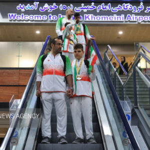 بازگشت نخستین گروه از کاروان ورزش ایران به کشور