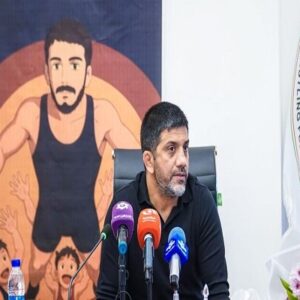 دبیر: کار باطل السحر است و به جای حرف زدن باید عمل کنیم