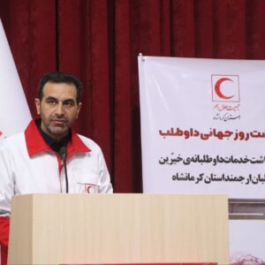 داوطلبان هلال‌احمر ستون اصلی مدیریت بحران در کرمانشاه هستند