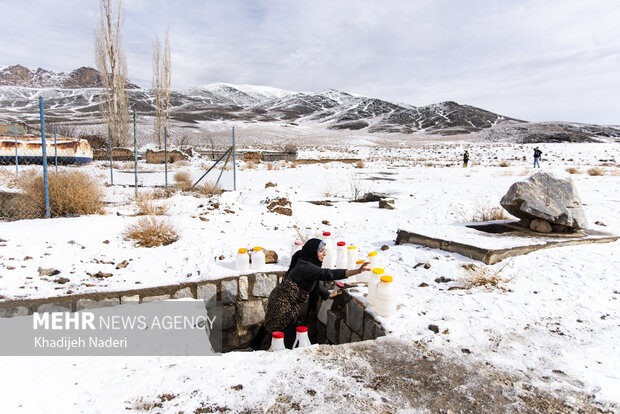 چشمه آب ،گواراترین آب معدنی روستای حسن رباط 