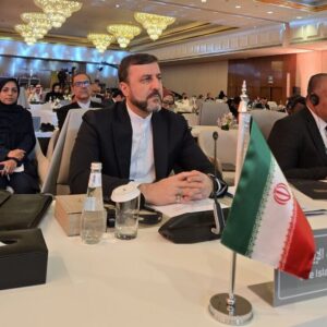 غریب آبادی: مردم ایران در مقابل متجاوز خواهند ایستاد