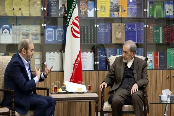 ولایتی: ایران قاطعانه به حمایت از حزب الله ادامه خواهد داد