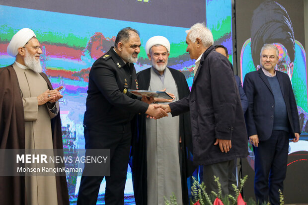 رونمایی از آثار مستند و موسیقایی نیروی دریایی ارتش