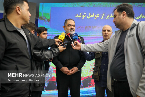 رونمایی از آثار مستند و موسیقایی نیروی دریایی ارتش