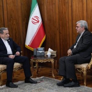 دیدار سرکنسول ایران در دبی با وزیر امور خارجه