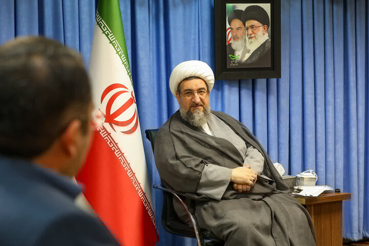 مطهری‌اصل: رضایت مردم و کرامت ارباب‌رجوع، شاخص موفقیت صنعت بیمه است