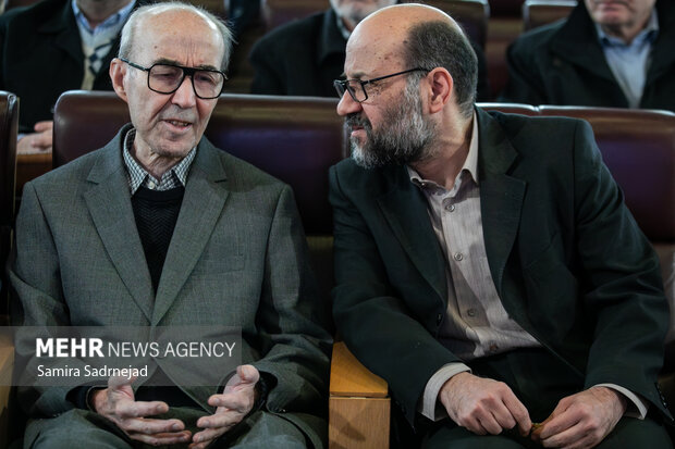 تشییع پیکر کامران فانی