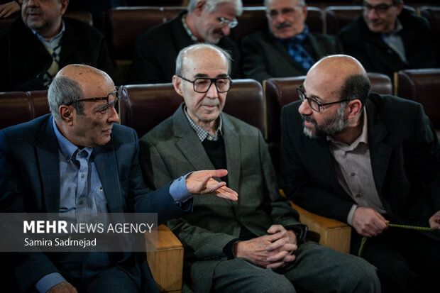 تشییع پیکر کامران فانی