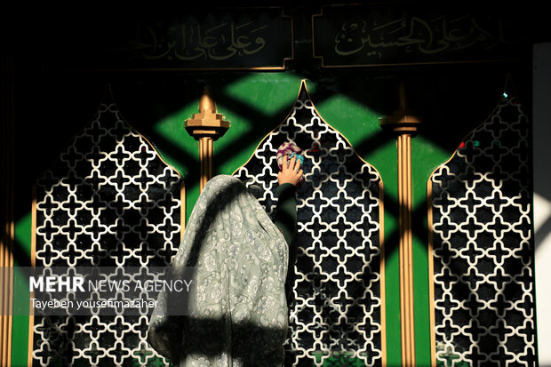 غبارروبی امامزاده زبیده خاتون همدان