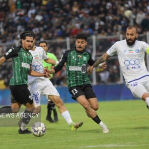 تساوی خیبر و استقلال در نیمه اول/ VAR دو بار به داد ساپینتو رسید