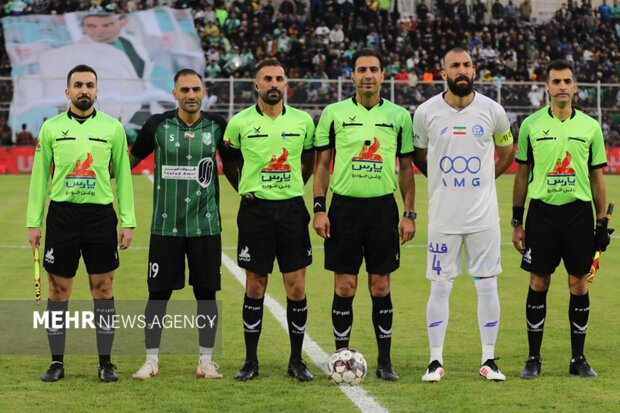 دیدار دو تیم خیبر خرم‌آباد و استقلال تهران
