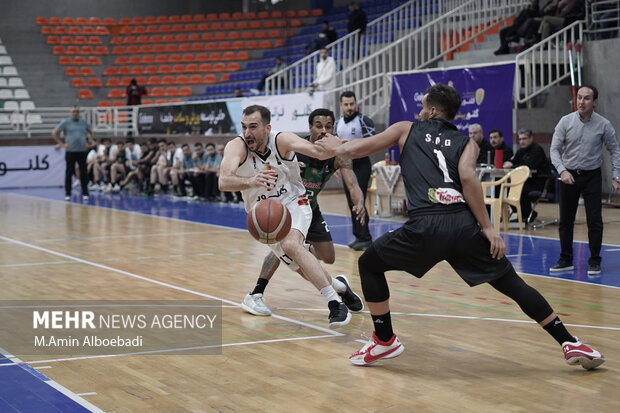 لیگ برتر بسکتبال ؛ گلنور اصفهان و طبیعت اسلامشهر