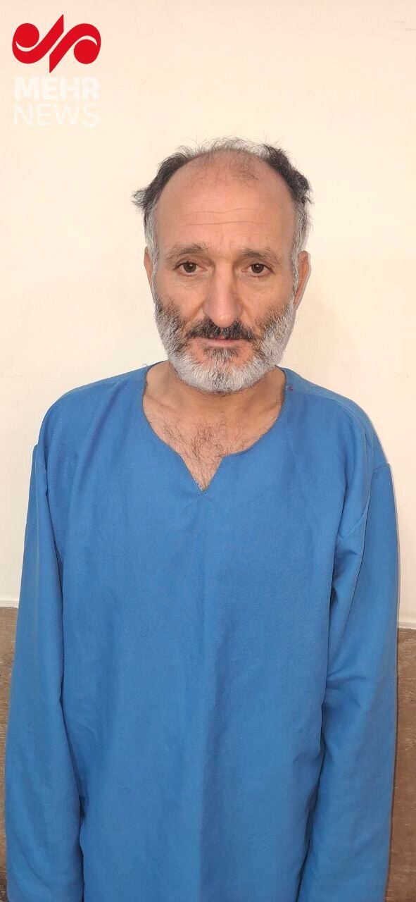 انتشار تصویر بدون پوشش سارق حرفهای داخل خودرو برای شناسایی شکات