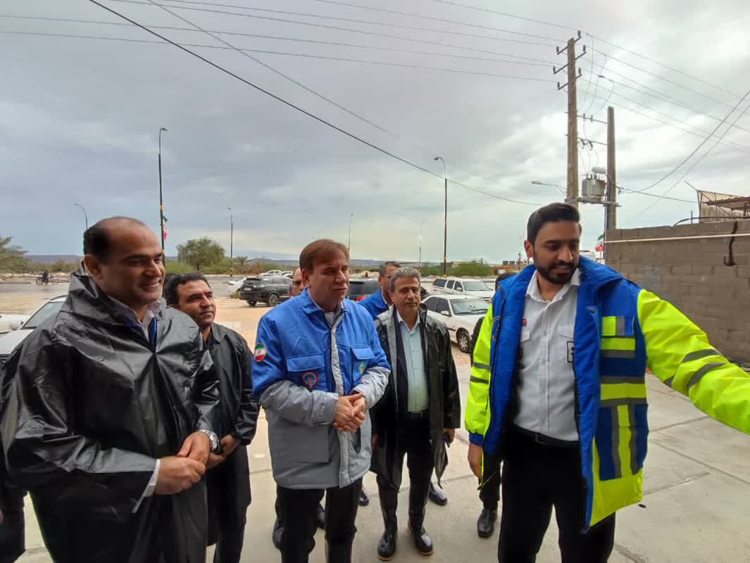 استاندار بوشهر وضعیت بارندگی در عسلویه را بررسی کرد