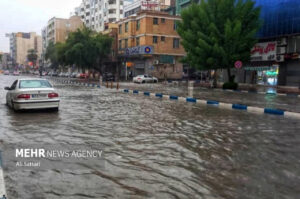 آبگرفتگی در شهرک طلاییه بندرعباس