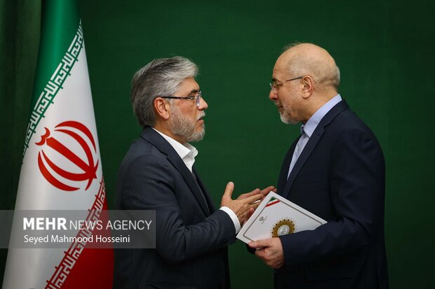 دیدار وزیر علوم و روسای دانشگاه های سراسر کشور با  رئیس مجلس شورای اسلامی