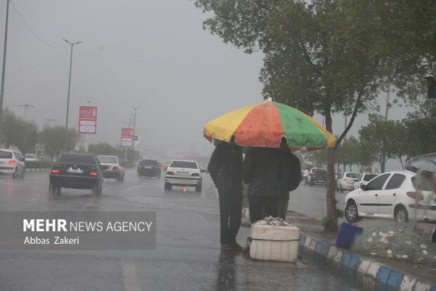 صبح یک روز بارانی در بندرعباس
