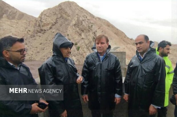 استاندار بوشهر: آمادگی کاملی برای مدیریت بارش‌های سنگین در استان داریم