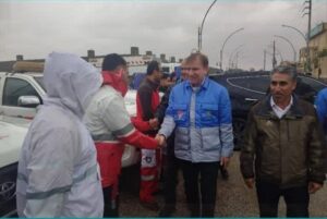 حضور میدانی استاندار بوشهر در کنار امدادگران هلال احمر در عسلویه