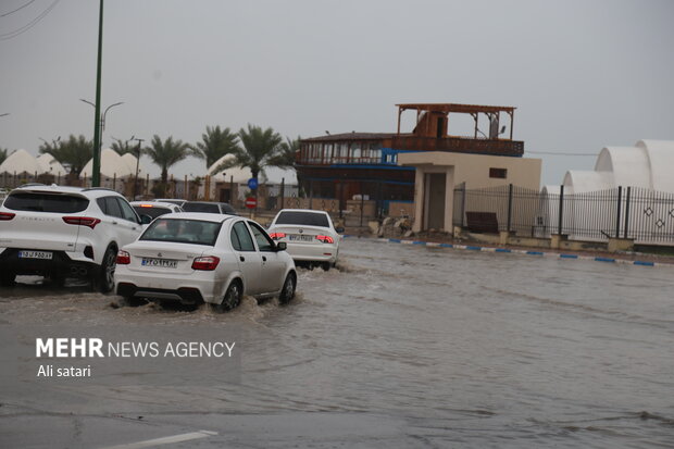 آبگرفتگی شدید در خیابان های بندرعباس