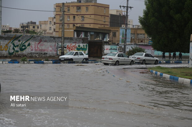 آبگرفتگی شدید در خیابان های بندرعباس