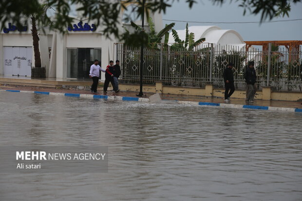 آبگرفتگی شدید در خیابان های بندرعباس