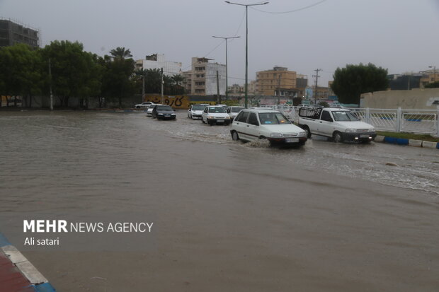 آبگرفتگی شدید در خیابان های بندرعباس