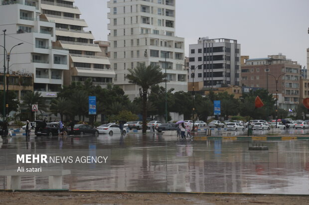آبگرفتگی شدید در خیابان های بندرعباس