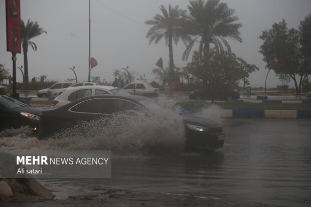آبگرفتگی شدید در خیابان های بندرعباس