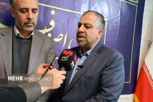 دبیر شورای اتاق‌های اصناف تهران:کمبودی در تأمین کالاهای شب یلدا نداریم