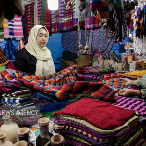 نمایشگاه شب یلدا و سوغات استان‌ها در بندرعباس