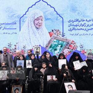 آئین تجلیل از مادر سرداران شهید حسن و محمد باقری