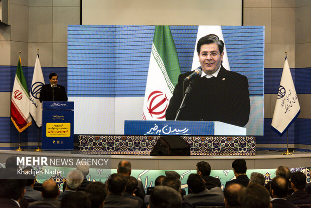 آیین رونمایی از نخستین ناوگان اتوبوس برقی کلانشهر اصفهان