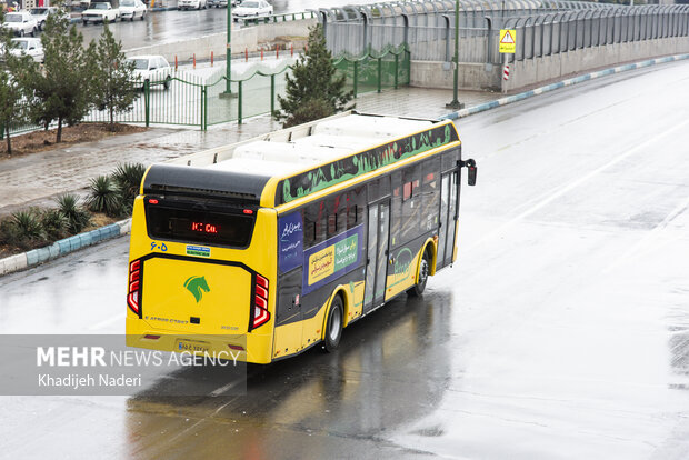 آیین رونمایی از نخستین ناوگان اتوبوس برقی کلانشهر اصفهان