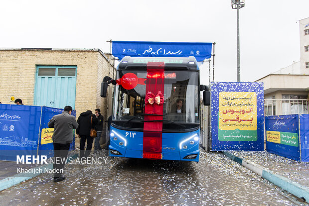 آیین رونمایی از نخستین ناوگان اتوبوس برقی کلانشهر اصفهان