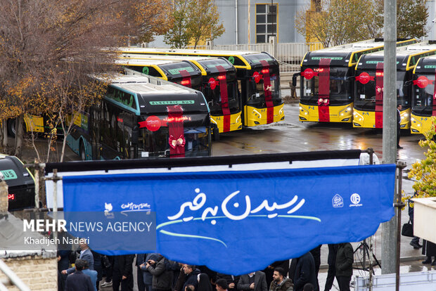 آیین رونمایی از نخستین ناوگان اتوبوس برقی کلانشهر اصفهان
