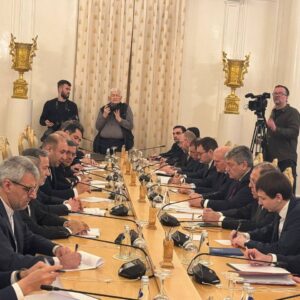 عراقچی و لاوروف دیدار کردند