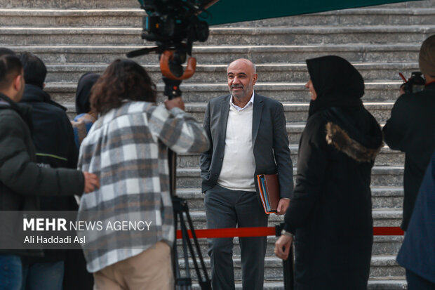 حاشیه جلسه هیئت دولت